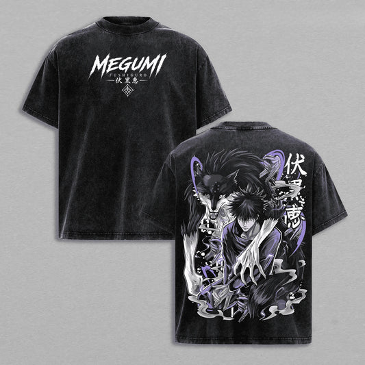T-shirt noir col rond, imprimé MEGUMI devant et grande illustration au dos.