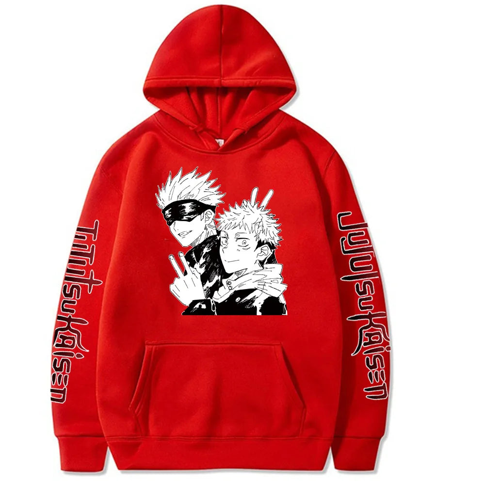 Hoodie rouge à capuche avec visuel de personnages sur la poitrine et texte sur les manches