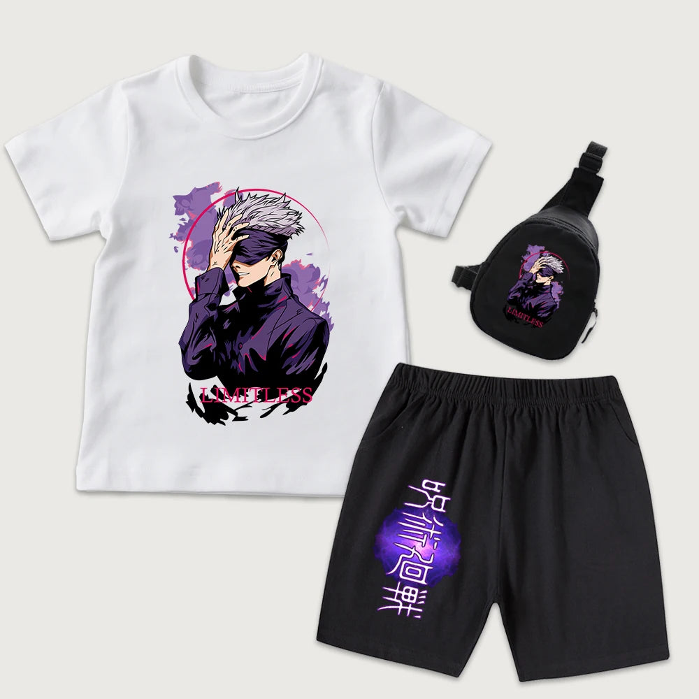 Ensemble enfant : t-shirt blanc manches courtes et short noir à imprimé, avec sac noir.